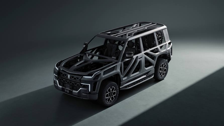 成都100仰望U8硬派越野的科技魅力，国能汽车对传统燃油车市场的冲击